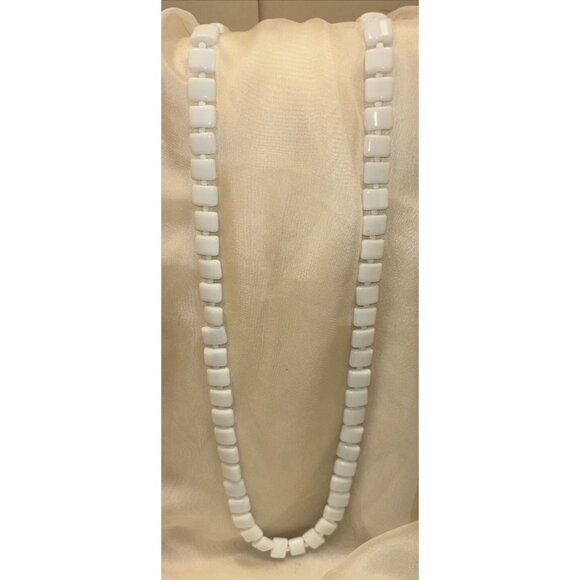 Vintage White Milk Glass Square Beaded Necklace 34" With Lobster Clasp - Picture 3 of 7